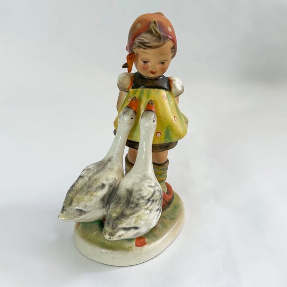 Goebel Hummel TMK2 Early 1950's Goose Girl Figurine, Early Mark Germany - Picture 5 of 9